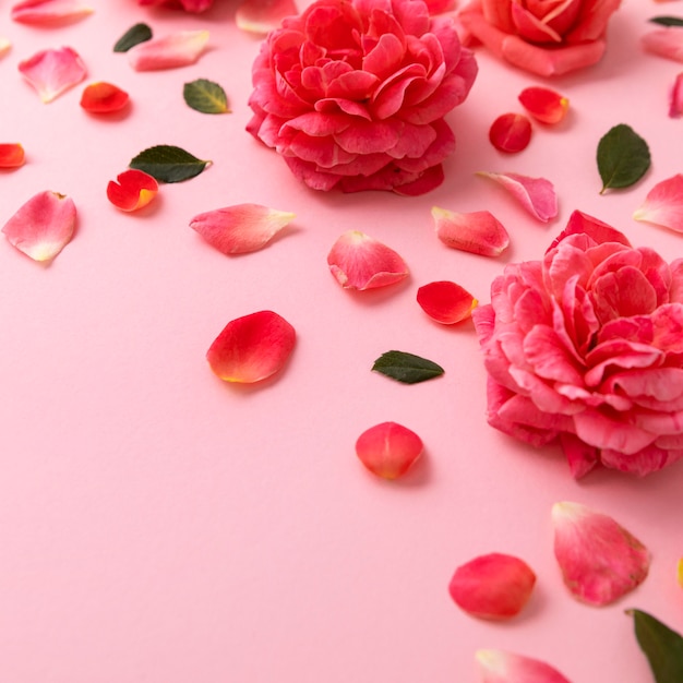 Free photo beautiful floral valentine's day concept