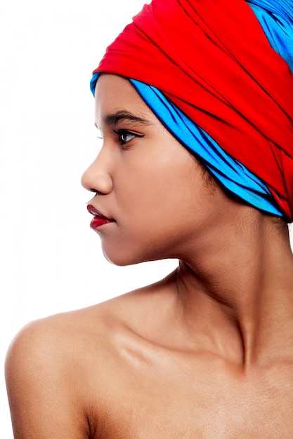 Free photo beautiful girl with red lips and cloth on the head