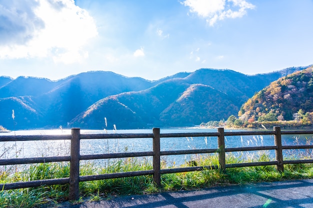 Free Photo beautiful landscape around lake kawaguchiko 