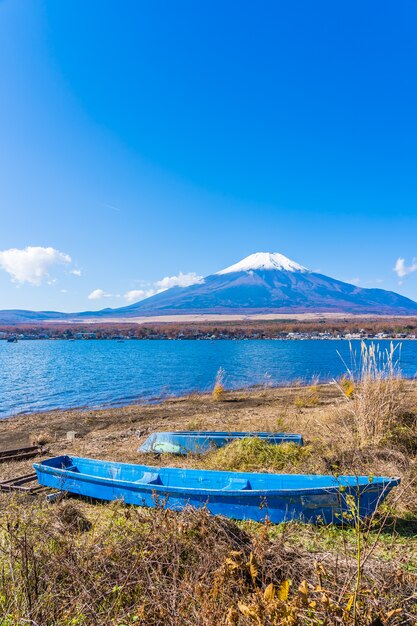 山中湖周辺の富士山の美しい風景