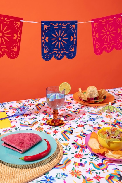 Free photo beautiful mexican party decoration with food