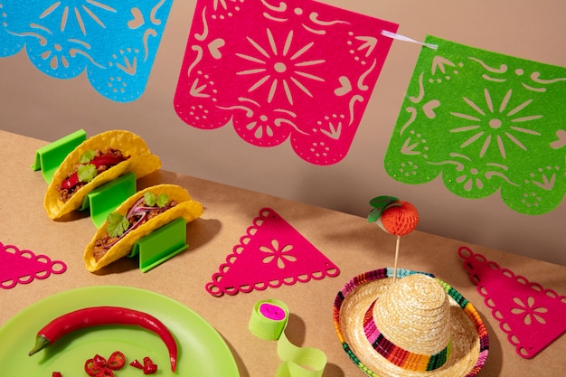 Free photo beautiful mexican party decoration with food