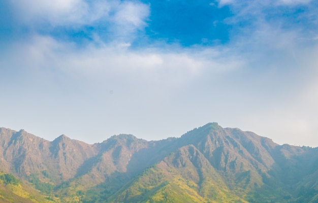 Free photo beautiful mountains landscape kashmir state, india .