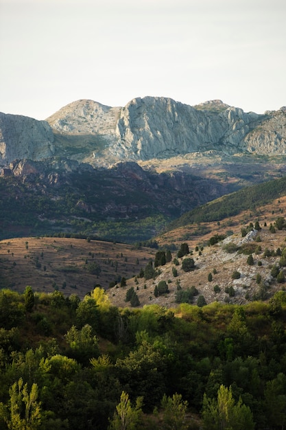 Bellissimo paesaggio naturale di montagna