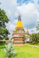 Foto gratuita bella vecchia architettura storica di ayutthaya in thailandia