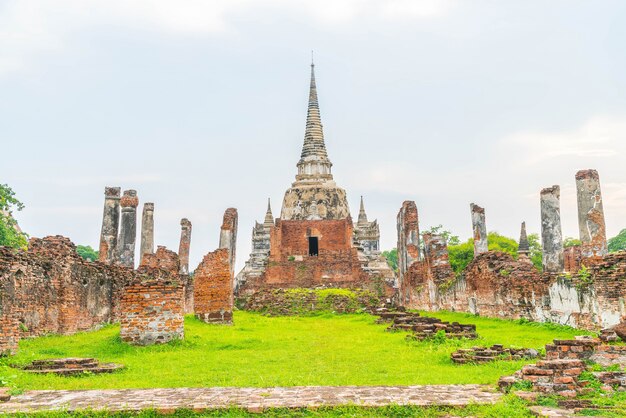 タイのアユタヤの美しい古い建築史跡