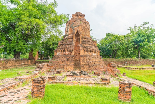 Free photo beautiful old architecture historic of ayutthaya in thailand