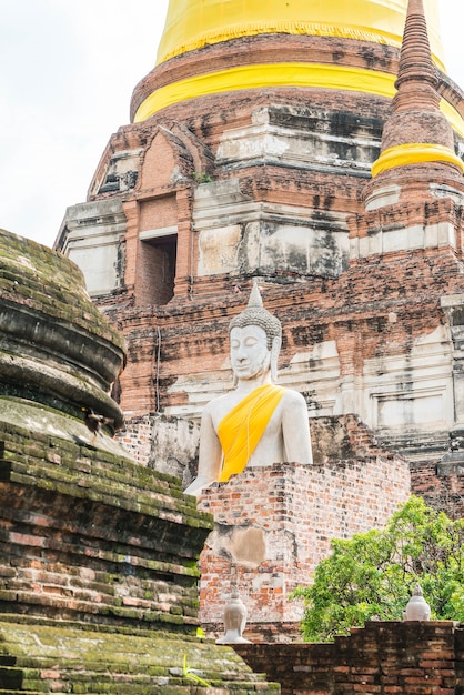 タイのアユタヤの美しい古い建築史跡