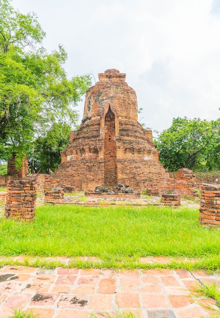 beautiful old architecture historic of Ayutthaya in Thailand