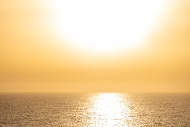 Free photo beautiful photo of the sea beautiful golden sun