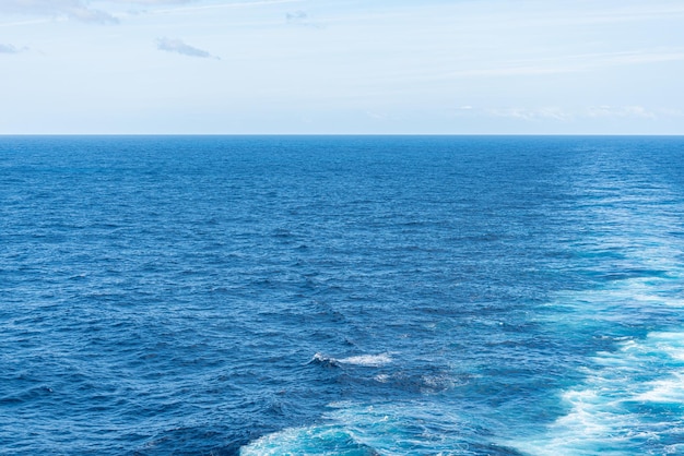 Foto gratuita bella foto del mare e del cielo