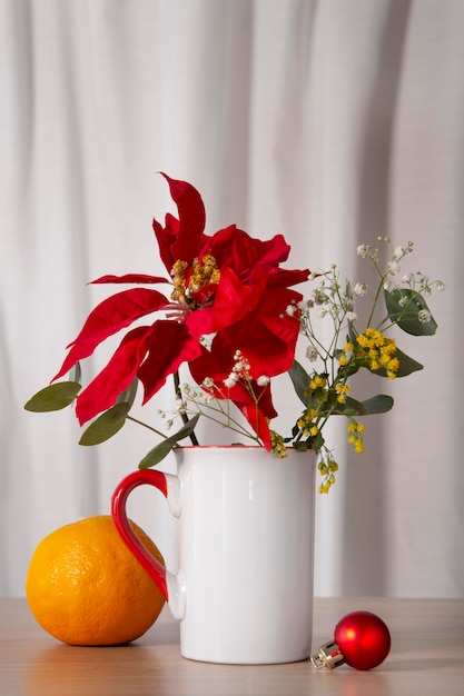 Free photo beautiful red poinsettia assortment