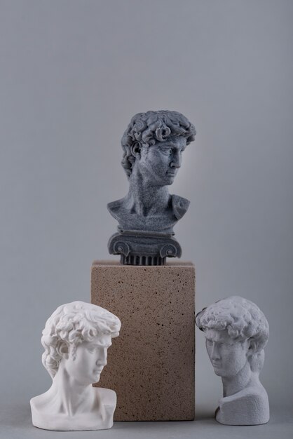 美しいローマの人物の彫刻
