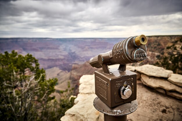 アリゾナ州グランドキャニオン国立公園の視点望遠鏡の美しい風景-アメリカ