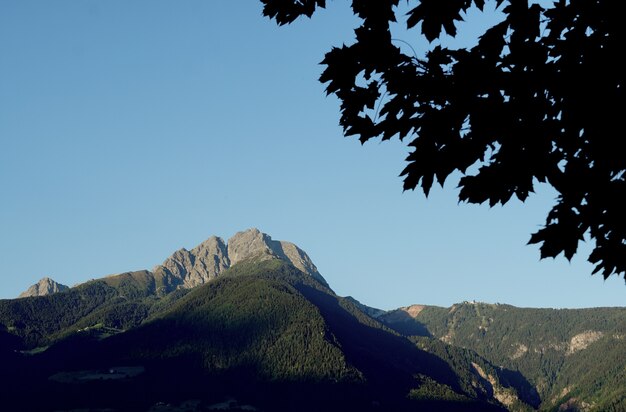 Красивый снимок скалистых гор в Пик Ифингер