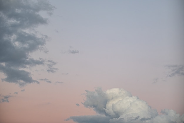 雲と美しい空