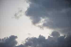 Бесплатное фото Красивое небо с облаками