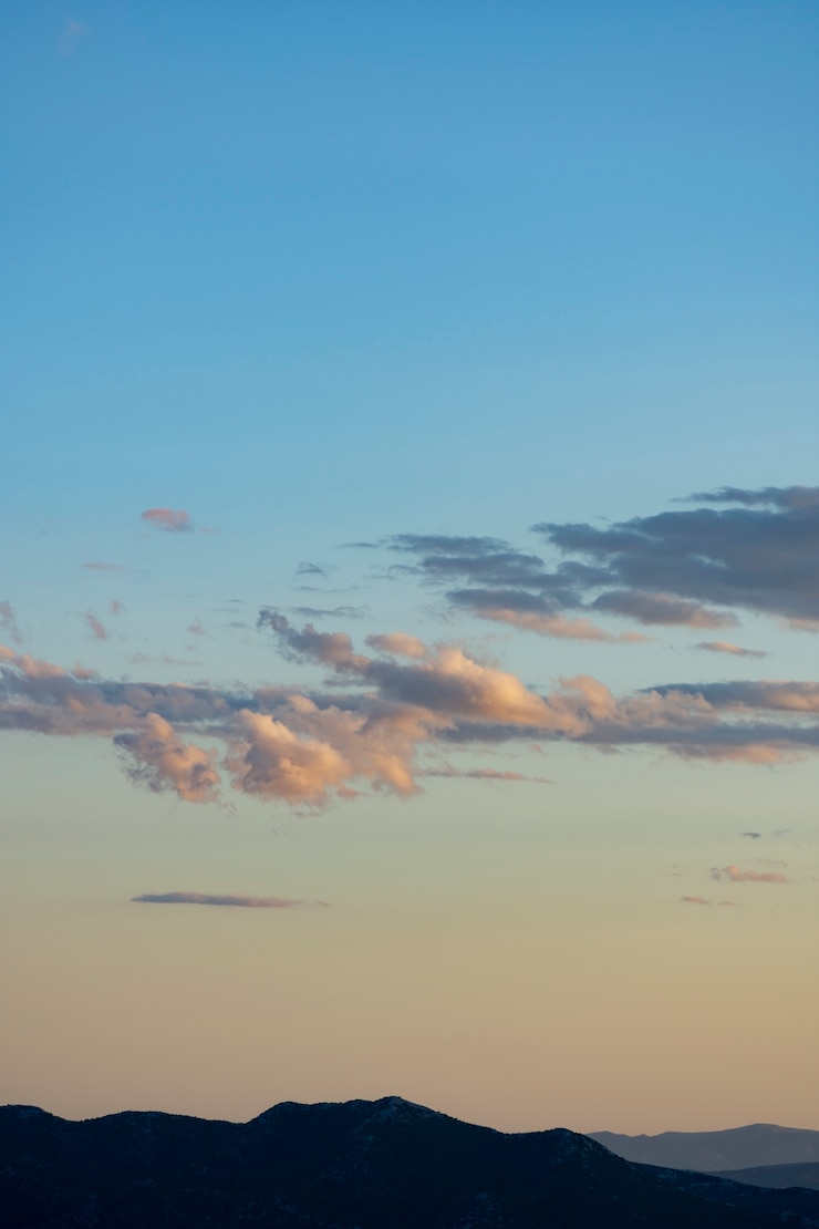 Free Photo beautiful skyscape during daytime