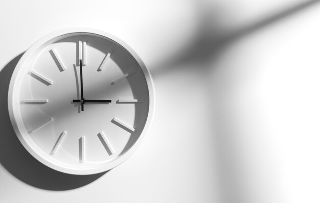 美しい春の時間の変化のコンセプト