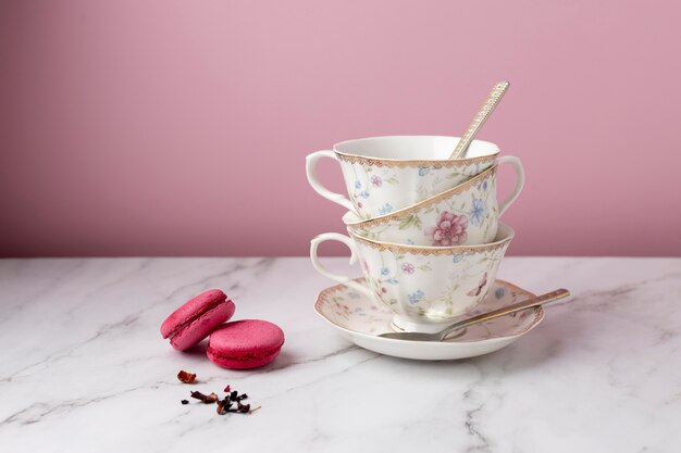 Foto gratuita bellissimo assortimento di tea party