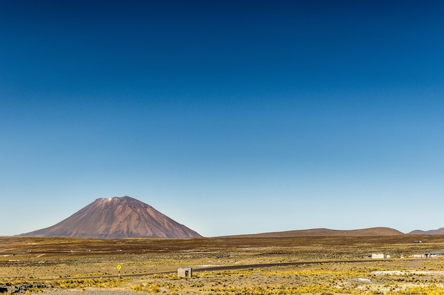 Free photo beautiful view of the salinas and aguada blanca national reservation chillihua captured in peru