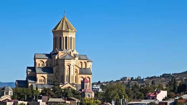조지아 트빌리시에서 캡처 한 성 니콜라스 교회의 아름다운 전망
