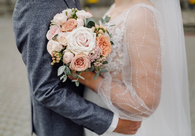 Free photo beautiful wedding bouquet of flowers