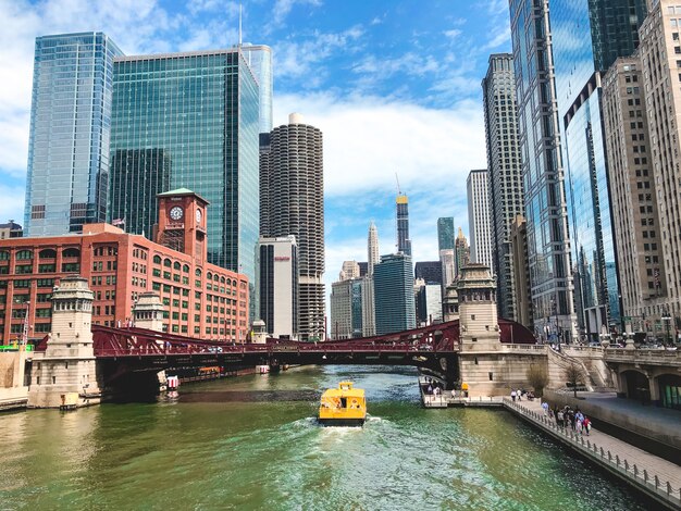 Beautiful wide shot of the Chicago River with amazing modern architecture