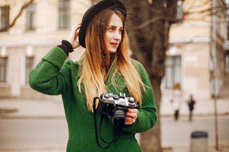 Free Photo beautiful woman walking in a spring park