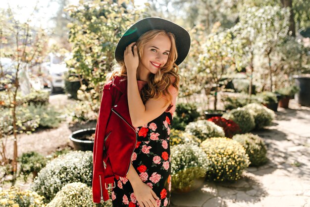 Glamour Grove Trendy Picks