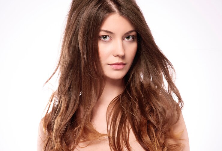 Free Photo beautiful woman with healthy hair