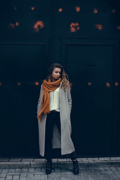 Beauty woman portrait in the street, outdoor portrait, fashion model