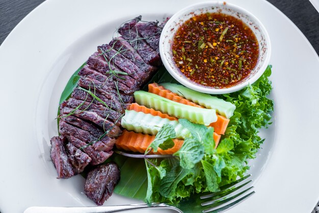 beef grill with Thai sauce