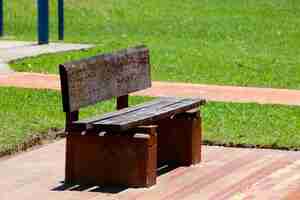 Free photo bench in a park