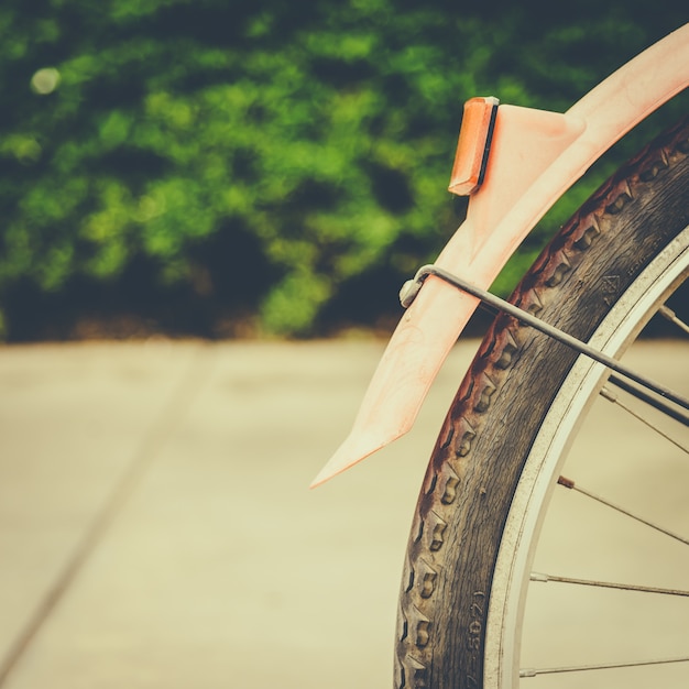 Free photo bicycle wheel