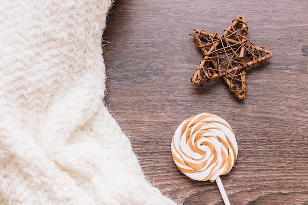 Free photo big lollipop with wooden star