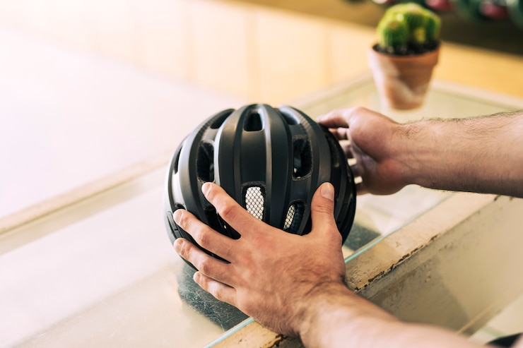 Free Photo bike helmet