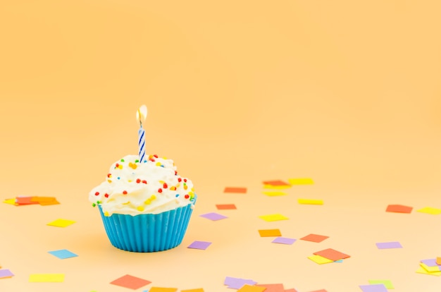 Free photo birthday cupcake with candle