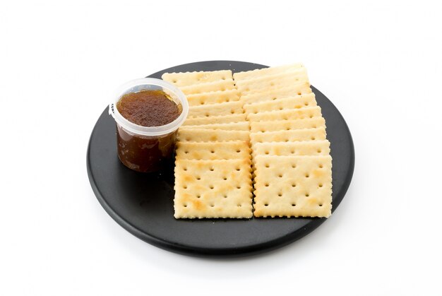 Free photo biscuit with pineapple jam