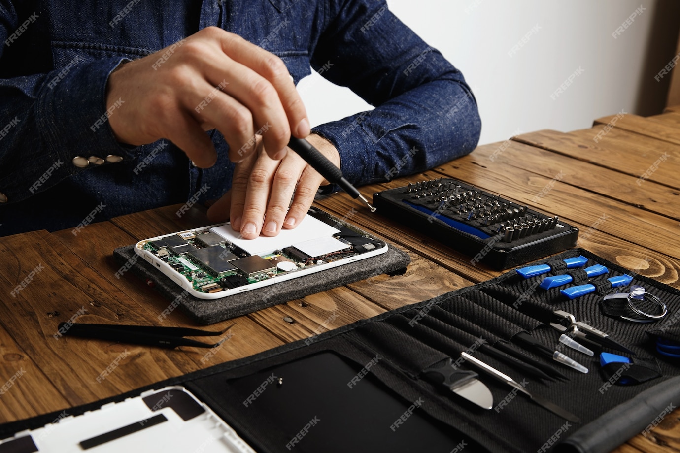 Phone Repair Newark NJ – Get Back to Full Functionality