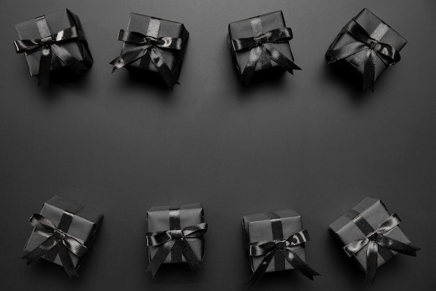 Free photo black friday composition with black gifts