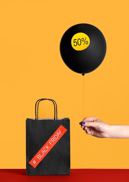 Foto gratuita disposizione degli elementi del black friday