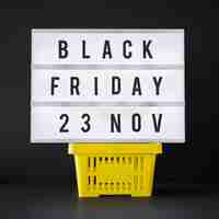 Foto gratuita iscrizione del black friday a bordo