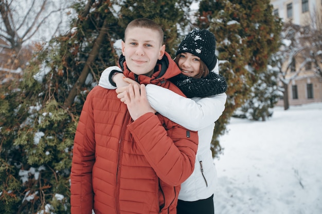 black girl dating frost collar