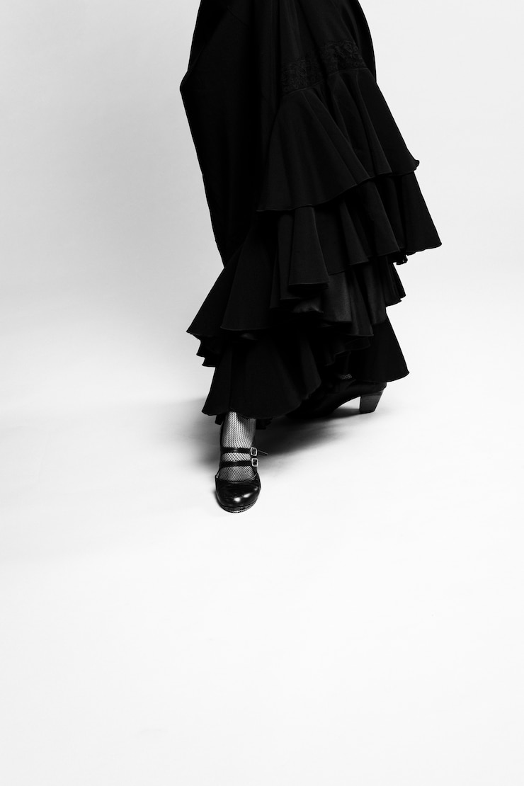 Free Photo black and white flamenca foot poiting