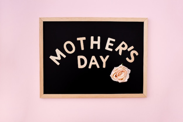 Blackboard with Mother´s day text 