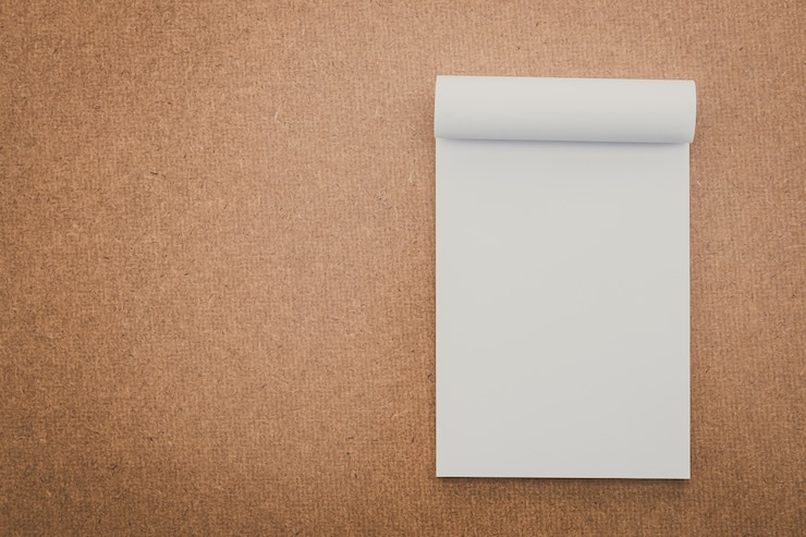 मुफ़्त फोटो blank notebook for messages