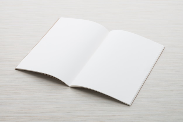 Free photo blank paper mock up