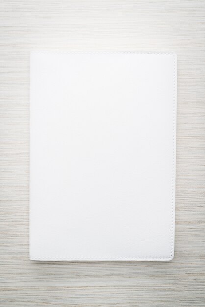 Пустой белый макет книги