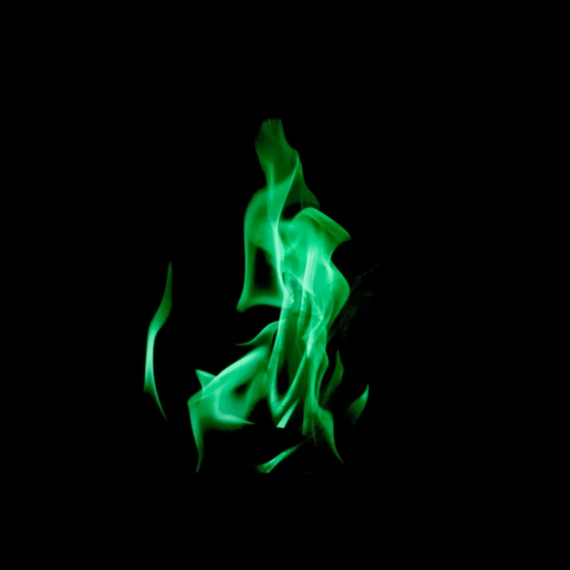 激しい緑の火の炎